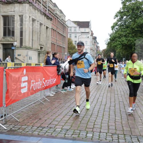 13.09.2026 - Kiel Lauf Yannick Fuchs http://msf.ph/oto/10433646 13.09.2026 09:47:28 Ziel 544, 591, 1324, 2870, 3192, 3629, 4480, 5517, 6072, 6575, 6639, 6696, 8231, 8540, 8777, 9634, 9936, 10555, 10789, 1235, 1402, 2587, 2759, 2779, 4238, 4940, 5167, 5217, 5351, 6074, 6207, 7461, 7731, 8524, 9091, 9385, 10009, 10076, 10224, 10301, 10555, 10731, 10742, 10744, 11862, 11964, 12622, 12635, 390, 466, 3373, 3735, 4011, 4103, 4365, 4400, 4460, 4479, 4952, 6078, 7767, 8096, 8503, 8833, 9528, 9697, 11654, 12099, 1402, 2718, 2779, 3808, 4087, 6638, 7190, 7446, 10322 meine-sportfotos.de