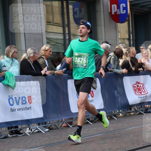 13.09.2026 - 21. swb-Marathon Bremen Strokosch-Dieckow http://msf.ph/oto/10433656 13.09.2026 13:12:51 Ziel 280, 313, 621, 868, 987, 1207, 2130, 2498, 2559, 2801, 2858, 2962, 3566, 3625, 4582, 5345, 5379, 5769, 6038, 6349, 6394, 7874, 8197, 8291, 8419, 8464, 9092, 9217, 13140, 1513, 2350, 2362, 2442, 3054, 3988, 4605, 4879, 5379, 5416, 5965, 6796, 8029, 8798, 9775, 9803, 13106 meine-sportfotos.de