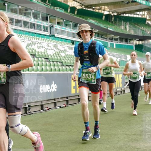 13.09.2026 - 21. swb-Marathon Bremen Michael Burmester http://msf.ph/oto/10433659 13.09.2026 13:31:02 Laufen im Stadion 122, 171, 224, 295, 297, 405, 487, 639, 767, 806, 840, 965, 1114, 1142, 1242, 1310, 1314, 1329, 1529, 1633, 1634, 1775, 1810, 1811, 1869, 1886, 1892, 1904, 1983, 2216, 2238, 2242, 2249, 2263, 2368, 2372, 2449, 2615, 2629, 2637, 2643, 2677, 2719, 2726, 2738, 2830, 2869, 2871, 2877, 2918, 2945, 2952, 2994, 3038, 3053, 3094, 3101, 3140, 3223, 3227, 3286, 3401, 3426, 3644, 3723, 3736, 3873, 3876, 3898, 3918, 3929, 3944, 4056, 4162, 4309, 4460, 111 meine-sportfotos.de