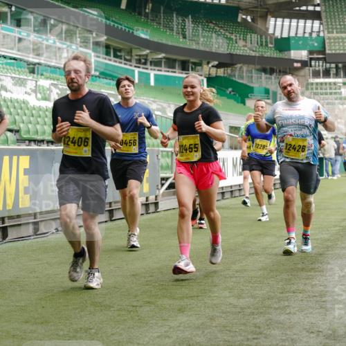 13.09.2026 - 21. swb-Marathon Bremen Michael Burmester http://msf.ph/oto/10433662 13.09.2026 10:24:37 Laufen im Stadion 10143, 10235, 10328, 10336, 10337, 10341, 10358, 10456, 10520, 10592, 10593, 10618, 10632, 10775, 10782, 10816, 10861, 10972, 10988, 11042, 11143, 11201, 11265, 11373, 11375, 11426, 11442, 11468, 11527, 11607, 11615, 11628, 11630, 11632, 11704, 11713, 11758, 11779, 11826, 11895, 11903, 11948, 12053, 12144, 12246, 12281, 12339, 12404, 12406, 12426, 12442, 12468, 12469, 12477, 12525, 13520, 13563, 13566, 13580, 13585, 13586 meine-sportfotos.de