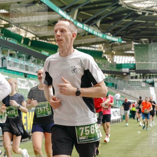13.09.2026 - 21. swb-Marathon Bremen Michael Burmester http://msf.ph/oto/10433706 13.09.2026 13:05:00 Laufen im Stadion 178, 209, 210, 244, 323, 394, 534, 536, 565, 647, 725, 881, 891, 900, 1073, 1239, 1243, 1307, 1308, 1343, 1373, 1380, 1456, 1479, 1627, 1649, 1653, 1656, 1687, 1780, 1914, 1932, 1941, 2023, 2089, 2126, 2223, 2241, 2244, 2265, 2301, 2369, 2430, 2452, 2464, 2602, 2723, 2742, 2764, 2851, 2867, 2872, 2891, 2910, 2919, 2957, 2959, 2985, 3028, 3030, 3115, 3217, 3278, 3320, 3343, 3419, 3425, 3444, 3454, 3485, 3521, 3579, 3796, 3909, 242 meine-sportfotos.de