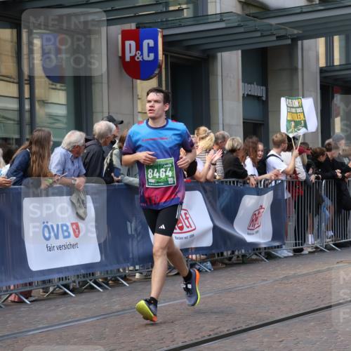 13.09.2026 - 21. swb-Marathon Bremen Strokosch-Dieckow http://msf.ph/oto/10433711 13.09.2026 13:12:53 Ziel 280, 313, 621, 868, 987, 1207, 2130, 2498, 2559, 2858, 2962, 3566, 3625, 4582, 5345, 5769, 6038, 6349, 6394, 7874, 8197, 8291, 8419, 8464, 9092, 9217, 13140, 1513, 2350, 2362, 2442, 2801, 3054, 3988, 4605, 4879, 5379, 5416, 5965, 6796, 8029, 8798, 9775, 9803, 13106, 13140 meine-sportfotos.de