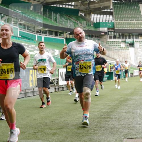 13.09.2026 - 21. swb-Marathon Bremen Michael Burmester http://msf.ph/oto/10433733 13.09.2026 10:24:38 Laufen im Stadion 10143, 10235, 10328, 10336, 10337, 10341, 10358, 10456, 10520, 10592, 10593, 10618, 10632, 10775, 10782, 10816, 10861, 10972, 10988, 11042, 11143, 11201, 11265, 11373, 11375, 11426, 11442, 11468, 11527, 11607, 11615, 11628, 11630, 11632, 11704, 11713, 11758, 11779, 11826, 11895, 11903, 11948, 12053, 12144, 12246, 12281, 12339, 12404, 12406, 12426, 12442, 12468, 12469, 12477, 12525, 13520, 13563, 13566, 13580, 13585, 13586 meine-sportfotos.de
