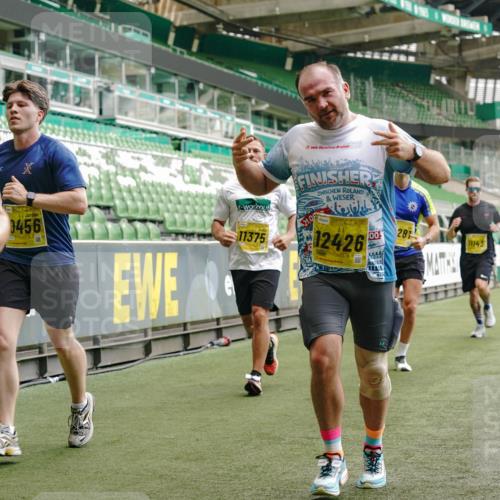 13.09.2026 - 21. swb-Marathon Bremen Michael Burmester http://msf.ph/oto/10433763 13.09.2026 10:24:39 Laufen im Stadion 10143, 10235, 10312, 10328, 10336, 10337, 10341, 10358, 10456, 10520, 10592, 10593, 10618, 10632, 10775, 10782, 10816, 10861, 10972, 10988, 11042, 11108, 11143, 11201, 11265, 11373, 11375, 11426, 11442, 11468, 11527, 11607, 11615, 11628, 11630, 11632, 11704, 11713, 11758, 11779, 11826, 11895, 11903, 11948, 12053, 12144, 12246, 12281, 12339, 12404, 12406, 12426, 12442, 12468, 12469, 12477, 12525, 13520, 13563, 13566, 13580, 13585, 13586 meine-sportfotos.de
