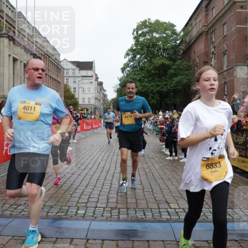 13.09.2026 - Kiel Lauf Yannick Fuchs http://msf.ph/oto/10433914 13.09.2026 09:47:40 Ziel 390, 466, 591, 3373, 4011, 4400, 4479, 4480, 4952, 5517, 6696, 7767, 8503, 8540, 8777, 8833, 9528, 9697, 10789, 544, 1235, 1324, 2587, 2870, 3192, 3629, 5167, 6072, 6575, 6639, 7461, 8231, 8524, 8540, 8777, 9091, 9634, 9936, 10076, 10224, 10555, 10742, 10744, 11862, 11964, 12635, 122, 218, 1743, 2241, 2755, 3735, 3812, 4103, 4225, 4288, 4365, 4460, 4710, 5215, 6078, 6809, 6942, 7258, 8096, 10823, 11396, 11654, 12007, 12099, 12167, 12393, 2759 meine-sportfotos.de