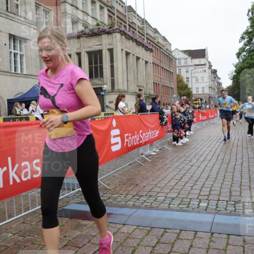 13.09.2026 - Kiel Lauf Yannick Fuchs http://msf.ph/oto/10433931 13.09.2026 09:47:42 Ziel 390, 466, 3373, 3735, 4011, 4103, 4400, 4479, 4480, 4952, 5517, 6078, 6696, 7767, 8503, 8833, 9528, 9697, 10789, 12099, 544, 591, 1235, 1324, 2587, 2870, 3192, 3629, 5167, 5517, 6072, 6575, 6639, 6696, 7461, 8231, 8524, 8540, 8777, 9091, 9634, 9936, 10076, 10224, 10555, 10742, 10744, 10789, 11862, 11964, 12635, 122, 218, 1713, 1743, 2241, 2755, 3812, 4225, 4288, 4365, 4460, 4710, 5215, 6809, 6942, 7258, 8096, 9694, 10823, 11396, 11654, 12007, 12167, 12393, 7461 meine-sportfotos.de