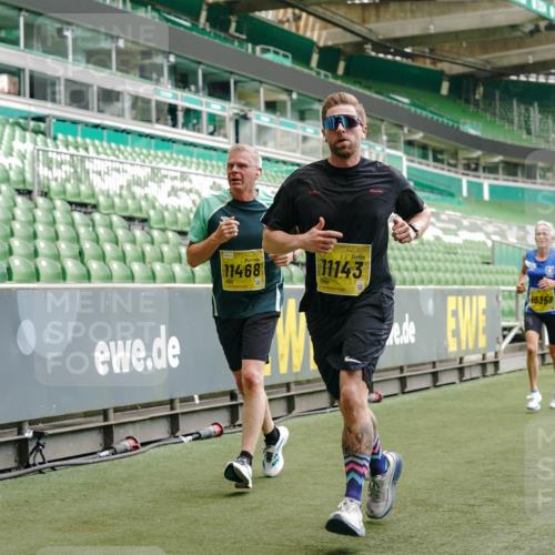 13.09.2026 - 21. swb-Marathon Bremen Michael Burmester http://msf.ph/oto/10433944 13.09.2026 10:24:42 Laufen im Stadion 10143, 10235, 10312, 10328, 10336, 10337, 10341, 10358, 10456, 10520, 10592, 10593, 10618, 10632, 10775, 10782, 10816, 10861, 10972, 10988, 11042, 11108, 11143, 11201, 11265, 11373, 11375, 11426, 11442, 11468, 11527, 11607, 11615, 11628, 11630, 11632, 11704, 11713, 11758, 11779, 11826, 11895, 11903, 11948, 12144, 12246, 12281, 12404, 12406, 12426, 12442, 12468, 12469, 12477, 12525, 13520, 13563, 13566, 13580, 13585, 13586 meine-sportfotos.de