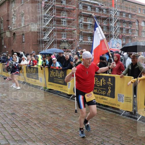 13.09.2026 - Kiel Lauf Yannick Fuchs http://msf.ph/oto/10433959 13.09.2026 11:43:41 Ziel 9569, 9569 meine-sportfotos.de