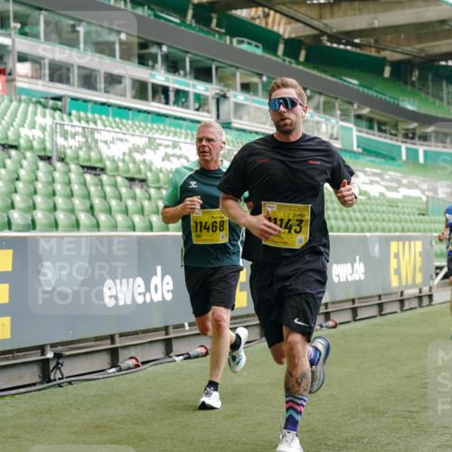 13.09.2026 - 21. swb-Marathon Bremen Michael Burmester http://msf.ph/oto/10433966 13.09.2026 10:24:42 Laufen im Stadion 10143, 10235, 10312, 10328, 10336, 10337, 10341, 10358, 10456, 10520, 10592, 10593, 10618, 10632, 10775, 10782, 10816, 10861, 10972, 10988, 11042, 11108, 11143, 11201, 11265, 11373, 11375, 11426, 11442, 11468, 11527, 11607, 11615, 11628, 11630, 11632, 11704, 11713, 11758, 11779, 11826, 11895, 11903, 11948, 12144, 12246, 12281, 12404, 12406, 12426, 12442, 12468, 12469, 12477, 12525, 13520, 13563, 13566, 13580, 13585, 13586 meine-sportfotos.de