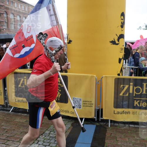 13.09.2026 - Kiel Lauf Yannick Fuchs http://msf.ph/oto/10433983 13.09.2026 11:43:42 Ziel 9569, 9569 meine-sportfotos.de