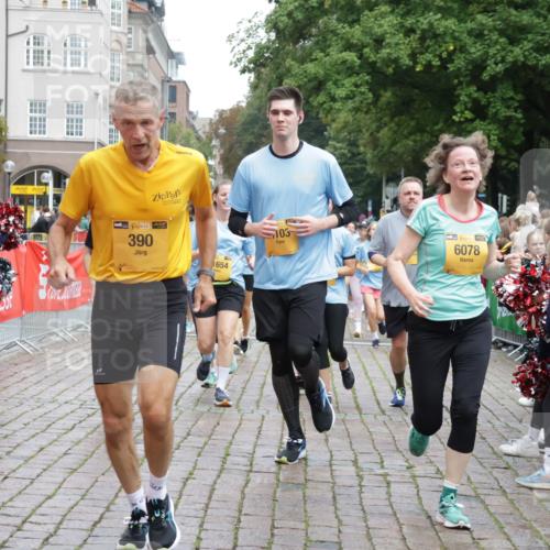13.09.2026 - Kiel Lauf Yannick Fuchs http://msf.ph/oto/10433993 13.09.2026 09:47:47 Ziel 390, 466, 1743, 3735, 4011, 4103, 4365, 4400, 4460, 4479, 4952, 5215, 6078, 8096, 8833, 9528, 9697, 10823, 11396, 11654, 12099, 466, 544, 591, 1235, 1324, 2587, 2870, 3192, 3373, 3629, 4011, 4480, 5167, 5517, 6072, 6575, 6639, 6696, 7767, 8231, 8503, 8524, 8540, 8777, 8833, 9634, 9936, 10076, 10555, 10789, 12635, 122, 218, 366, 1227, 1713, 2241, 2755, 3812, 4225, 4288, 4467, 4710, 6242, 6809, 6942, 7258, 9694, 12007, 12167, 12393, 1235, 2587, 5167, 7461, 8524, 9091, 10076 meine-sportfotos.de