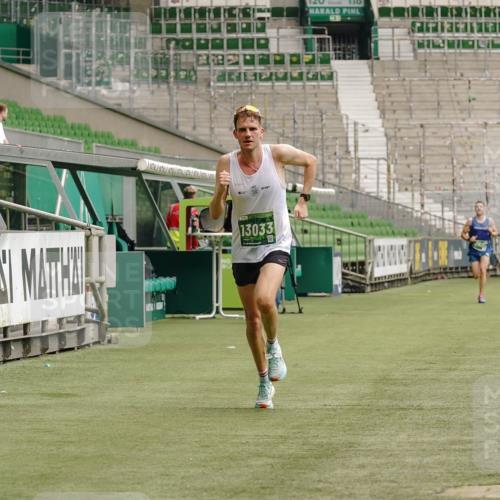 13.09.2026 - 21. swb-Marathon Bremen Michael Burmester http://msf.ph/oto/10434011 13.09.2026 12:35:06 Laufen im Stadion 250, 272, 299, 525, 919, 1089, 1212, 1550, 1875, 2072, 4232, 7692, 417, 482, 573, 668, 943, 1020, 1126, 1357, 1507, 1639, 2100, 4474, 5212, 6485, 6507, 8044, 8285 meine-sportfotos.de