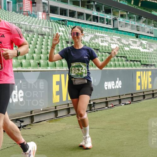 13.09.2026 - 21. swb-Marathon Bremen Michael Burmester http://msf.ph/oto/10434031 13.09.2026 13:05:04 Laufen im Stadion 178, 209, 210, 217, 244, 323, 394, 534, 536, 565, 647, 725, 881, 891, 900, 1073, 1239, 1243, 1307, 1308, 1343, 1373, 1380, 1456, 1479, 1533, 1627, 1649, 1653, 1656, 1687, 1780, 1914, 1932, 1941, 2023, 2089, 2126, 2241, 2244, 2265, 2301, 2310, 2369, 2430, 2452, 2464, 2602, 2723, 2742, 2764, 2851, 2867, 2872, 2891, 2910, 2919, 2957, 2959, 2985, 3028, 3030, 3115, 3217, 3278, 3320, 3343, 3419, 3425, 3444, 3454, 3485, 3521, 3579, 3796, 3909, 242 meine-sportfotos.de