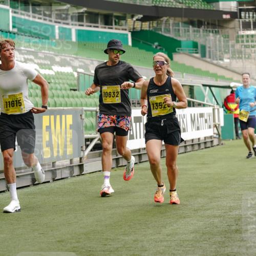 13.09.2026 - 21. swb-Marathon Bremen Michael Burmester http://msf.ph/oto/10434063 13.09.2026 10:24:48 Laufen im Stadion 10143, 10235, 10312, 10328, 10336, 10337, 10341, 10358, 10456, 10520, 10592, 10593, 10618, 10632, 10775, 10782, 10816, 10861, 10972, 10988, 11020, 11042, 11108, 11143, 11201, 11265, 11373, 11375, 11426, 11442, 11447, 11468, 11527, 11607, 11615, 11628, 11630, 11632, 11704, 11713, 11758, 11779, 11826, 11895, 11903, 11948, 12144, 12246, 12281, 12404, 12406, 12426, 12442, 12468, 12469, 12477, 12525, 13520, 13566, 13580, 13585, 13586 meine-sportfotos.de