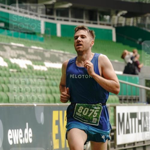 13.09.2026 - 21. swb-Marathon Bremen Michael Burmester http://msf.ph/oto/10434116 13.09.2026 12:35:18 Laufen im Stadion 250, 272, 299, 919, 1089, 1550, 1875, 1993, 4232, 7692, 13033, 417, 482, 573, 668, 943, 1020, 1126, 1357, 1507, 1606, 1629, 1639, 2100, 4474, 6507, 8044, 8285 meine-sportfotos.de