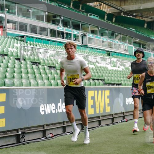13.09.2026 - 21. swb-Marathon Bremen Michael Burmester http://msf.ph/oto/10434134 13.09.2026 10:24:49 Laufen im Stadion 10143, 10235, 10312, 10328, 10336, 10337, 10341, 10346, 10358, 10456, 10520, 10592, 10593, 10618, 10632, 10775, 10782, 10816, 10861, 10972, 10988, 11020, 11042, 11108, 11143, 11201, 11265, 11312, 11373, 11375, 11426, 11442, 11447, 11468, 11527, 11607, 11615, 11628, 11630, 11632, 11704, 11713, 11758, 11779, 11826, 11895, 11903, 11948, 12144, 12246, 12281, 12404, 12406, 12426, 12442, 12468, 12469, 12477, 12525, 13520, 13566, 13580, 13585, 13586 meine-sportfotos.de