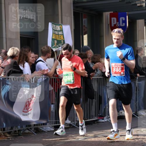 13.09.2026 - 21. swb-Marathon Bremen Strokosch-Dieckow http://msf.ph/oto/10434244 13.09.2026 13:13:09 Ziel 280, 779, 2130, 2360, 2401, 2767, 2882, 2962, 3566, 6038, 6394, 6407, 7493, 8197, 8464, 8477, 8568, 8840, 8963, 9442, 313, 621, 868, 987, 1207, 1513, 2350, 2442, 2498, 2559, 2801, 2858, 3625, 4582, 5345, 5379, 5769, 5965, 6349, 7874, 8291, 8419, 8464, 8798, 9092, 9217, 13140 meine-sportfotos.de