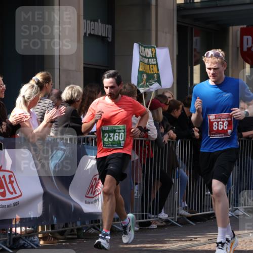 13.09.2026 - 21. swb-Marathon Bremen Strokosch-Dieckow http://msf.ph/oto/10434257 13.09.2026 13:13:10 Ziel 280, 779, 2130, 2360, 2401, 2767, 2882, 2962, 3566, 6038, 6394, 6407, 7493, 8197, 8477, 8568, 8840, 8963, 9442, 313, 621, 868, 987, 1207, 1513, 2350, 2442, 2498, 2559, 2801, 2858, 3625, 4582, 5345, 5379, 5769, 5965, 6349, 7874, 8291, 8419, 8464, 8798, 9092, 9217, 13140 meine-sportfotos.de