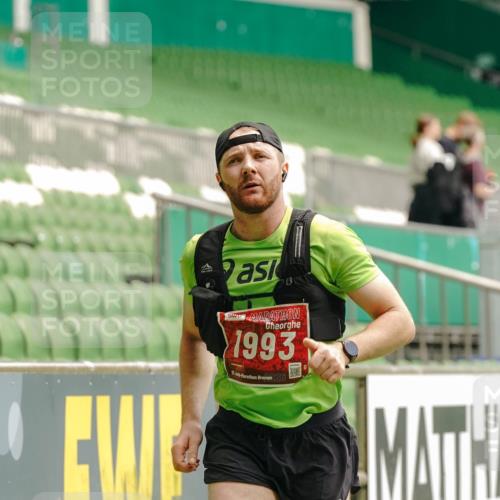 13.09.2026 - 21. swb-Marathon Bremen Michael Burmester http://msf.ph/oto/10434265 13.09.2026 12:35:48 Laufen im Stadion 250, 272, 365, 850, 1089, 1288, 1550, 1875, 1993, 4232, 7692, 7768, 8075, 13033, 417, 482, 573, 668, 943, 1020, 1126, 1507, 1606, 1629, 2100, 4474, 6507, 8044 meine-sportfotos.de