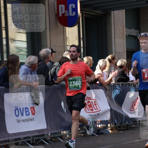 13.09.2026 - 21. swb-Marathon Bremen Strokosch-Dieckow http://msf.ph/oto/10434267 13.09.2026 13:13:11 Ziel 280, 779, 2130, 2360, 2401, 2767, 2882, 2962, 3566, 6038, 6394, 6407, 7493, 8197, 8477, 8568, 8840, 8963, 9442, 13099, 280, 313, 621, 868, 987, 1207, 1513, 2442, 2498, 2559, 2801, 2858, 3566, 3625, 4582, 5345, 5379, 5769, 5965, 6349, 7874, 8291, 8419, 8464, 8798, 9092, 9217, 13140 meine-sportfotos.de