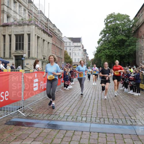 13.09.2026 - Kiel Lauf Yannick Fuchs http://msf.ph/oto/10434275 13.09.2026 09:47:59 Ziel 122, 218, 366, 1713, 1743, 2241, 2755, 3812, 4225, 4288, 4467, 4710, 5215, 6242, 6809, 6942, 7258, 9694, 10823, 11396, 12007, 12167, 12393, 390, 466, 591, 3192, 3373, 3629, 3735, 4011, 4103, 4365, 4400, 4460, 4479, 4480, 4952, 5517, 6072, 6078, 6639, 6696, 7767, 8096, 8503, 8540, 8777, 8833, 9528, 9634, 9697, 9936, 10789, 11654, 12099, 872, 1047, 1227, 1976, 2656, 2671, 2970, 4219, 5185, 5825, 7070, 7247, 7481, 8080, 9755, 10200, 10555 meine-sportfotos.de