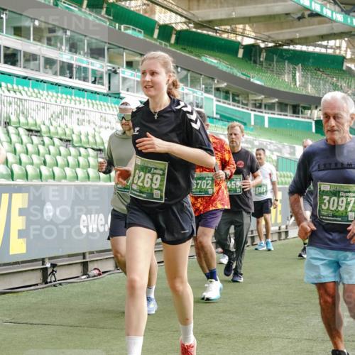 13.09.2026 - 21. swb-Marathon Bremen Michael Burmester http://msf.ph/oto/10434276 13.09.2026 13:33:07 Laufen im Stadion 155, 344, 350, 386, 428, 490, 594, 617, 690, 765, 786, 787, 1001, 1051, 1098, 1133, 1292, 1326, 1377, 1427, 1557, 1591, 1592, 1661, 1760, 1801, 1869, 1897, 1923, 1996, 2077, 2132, 2226, 2230, 2231, 2253, 2270, 2274, 2320, 2344, 2374, 2399, 2400, 2456, 2479, 2514, 2515, 2523, 2539, 2543, 2556, 2616, 2630, 2649, 2718, 2757, 2769, 2787, 2848, 2945, 2982, 3014, 3350, 3379, 3443, 3503, 3572, 3577, 3601, 3614, 3644, 3746, 3797, 3875, 3901, 3911, 3952, 3960, 4001 meine-sportfotos.de