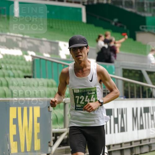13.09.2026 - 21. swb-Marathon Bremen Michael Burmester http://msf.ph/oto/10434320 13.09.2026 12:36:04 Laufen im Stadion 365, 850, 1288, 1485, 1550, 1875, 1993, 4232, 7692, 7768, 8075, 13033, 417, 482, 668, 943, 1020, 1126, 1507, 1606, 1629, 2100, 7741, 8044 meine-sportfotos.de