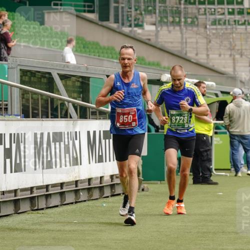 13.09.2026 - 21. swb-Marathon Bremen Michael Burmester http://msf.ph/oto/10434397 13.09.2026 12:36:17 Laufen im Stadion 365, 850, 1288, 1485, 1550, 1583, 1875, 1993, 2073, 3617, 4232, 7244, 7692, 7768, 8075, 13033, 482, 668, 943, 1020, 1126, 1507, 1606, 1629, 2100, 5428, 7741, 8044 meine-sportfotos.de