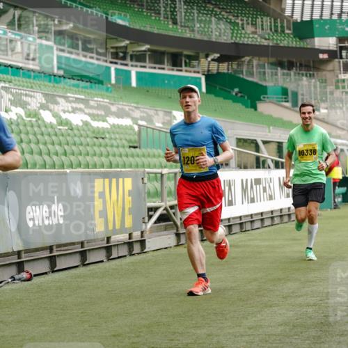 13.09.2026 - 21. swb-Marathon Bremen Michael Burmester http://msf.ph/oto/10434434 13.09.2026 10:24:57 Laufen im Stadion 10143, 10235, 10312, 10328, 10336, 10337, 10341, 10346, 10358, 10456, 10520, 10592, 10593, 10618, 10632, 10742, 10775, 10816, 10861, 10972, 10988, 11020, 11042, 11108, 11143, 11201, 11265, 11312, 11373, 11375, 11426, 11442, 11447, 11468, 11527, 11607, 11615, 11628, 11630, 11632, 11704, 11758, 11779, 11826, 11895, 11903, 11948, 12144, 12246, 12281, 12406, 12426, 12442, 12468, 12469, 12477, 12525, 13520, 13566, 13580, 13585, 13586 meine-sportfotos.de