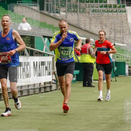 13.09.2026 - 21. swb-Marathon Bremen Michael Burmester http://msf.ph/oto/10434438 13.09.2026 12:36:19 Laufen im Stadion 365, 850, 1288, 1485, 1550, 1583, 1875, 1993, 2073, 3617, 4232, 7244, 7692, 7768, 8075, 13033, 482, 525, 668, 943, 1020, 1126, 1507, 1606, 1629, 2100, 5428, 7741, 8044 meine-sportfotos.de