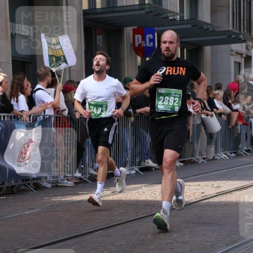 13.09.2026 - 21. swb-Marathon Bremen Strokosch-Dieckow http://msf.ph/oto/10434441 13.09.2026 13:13:17 Ziel 779, 2360, 2401, 2767, 2882, 3413, 6407, 7493, 7707, 8477, 8568, 8840, 8963, 9442, 9884, 13099, 280, 313, 621, 868, 987, 1207, 2130, 2498, 2559, 2801, 2858, 2962, 3566, 3625, 4582, 5345, 5769, 6038, 6349, 6394, 7874, 8197, 8291, 8419, 8464, 9092, 9217, 13140 meine-sportfotos.de
