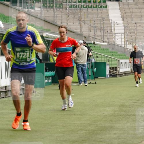 13.09.2026 - 21. swb-Marathon Bremen Michael Burmester http://msf.ph/oto/10434454 13.09.2026 12:36:20 Laufen im Stadion 365, 850, 1288, 1485, 1550, 1583, 1875, 1993, 2073, 3617, 4232, 7244, 7692, 7768, 8075, 13033, 482, 525, 668, 943, 1020, 1126, 1212, 1507, 1606, 1629, 2100, 5428, 7741, 8044 meine-sportfotos.de