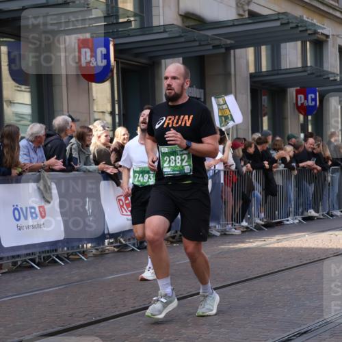 13.09.2026 - 21. swb-Marathon Bremen Strokosch-Dieckow http://msf.ph/oto/10434475 13.09.2026 13:13:18 Ziel 779, 1704, 2360, 2401, 2767, 2882, 3413, 6407, 7493, 7707, 8477, 8568, 8840, 8963, 9442, 9884, 13099, 280, 313, 621, 868, 987, 1207, 2130, 2498, 2559, 2858, 2962, 3566, 3625, 4582, 5345, 5769, 6038, 6349, 6394, 7874, 8197, 8291, 8419, 8464, 9092, 9217, 13140 meine-sportfotos.de
