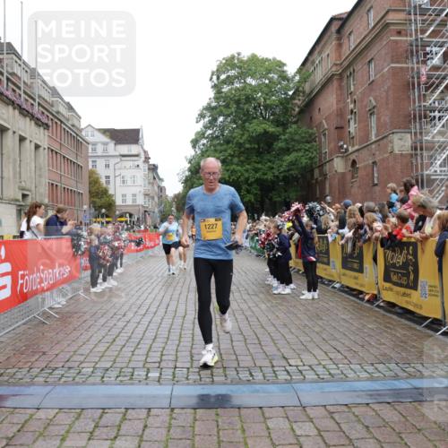 13.09.2026 - Kiel Lauf Yannick Fuchs http://msf.ph/oto/10434494 13.09.2026 09:48:08 Ziel 122, 366, 872, 1227, 1713, 4219, 4288, 4467, 4710, 6242, 7070, 7258, 7481, 8080, 9694, 9755, 122, 218, 390, 466, 1743, 2241, 2755, 3373, 3735, 3812, 4011, 4103, 4225, 4288, 4365, 4400, 4460, 4479, 4480, 4952, 5215, 6078, 6809, 6942, 7258, 7767, 8096, 8503, 8833, 9528, 9697, 10823, 11396, 11654, 12007, 12099, 12167, 12393, 1047, 1493, 1976, 2656, 2671, 2943, 2970, 4350, 5185, 5518, 5825, 6464, 7247, 10200, 3373, 4480, 5517, 6696, 7767, 8503, 10789 meine-sportfotos.de