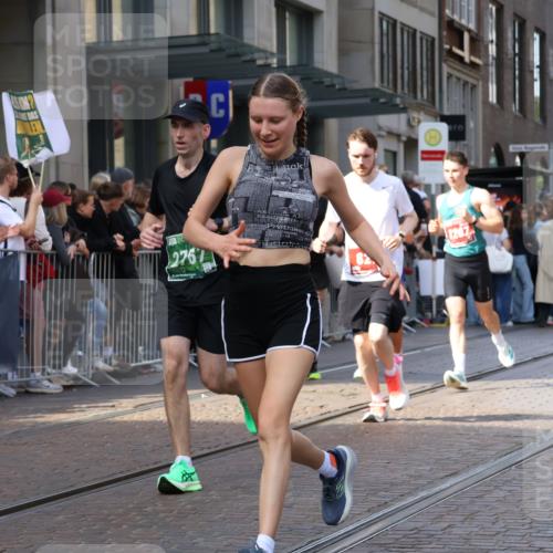 13.09.2026 - 21. swb-Marathon Bremen Strokosch-Dieckow http://msf.ph/oto/10434503 13.09.2026 13:13:19 Ziel 779, 1704, 2360, 2401, 2767, 2882, 3413, 6407, 6451, 7493, 7707, 8477, 8568, 8840, 8963, 9442, 9884, 13099, 280, 313, 621, 868, 987, 1207, 2130, 2498, 2559, 2858, 2962, 3566, 3625, 4582, 5345, 5769, 6038, 6349, 6394, 7874, 8197, 8291, 8419, 8464, 9092, 9217 meine-sportfotos.de
