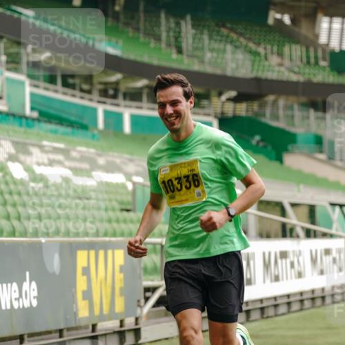 13.09.2026 - 21. swb-Marathon Bremen Michael Burmester http://msf.ph/oto/10434513 13.09.2026 10:25:00 Laufen im Stadion 10143, 10235, 10312, 10328, 10336, 10337, 10341, 10346, 10358, 10456, 10520, 10592, 10593, 10618, 10632, 10742, 10775, 10816, 10861, 10972, 10988, 11020, 11042, 11108, 11143, 11201, 11265, 11312, 11373, 11375, 11426, 11442, 11447, 11468, 11527, 11607, 11615, 11628, 11630, 11632, 11704, 11758, 11779, 11826, 11895, 11903, 11948, 12144, 12246, 12281, 12406, 12426, 12442, 12468, 12469, 12477, 12525, 13520, 13566, 13580, 13585, 13586 meine-sportfotos.de