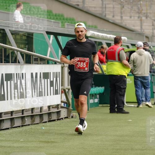 13.09.2026 - 21. swb-Marathon Bremen Michael Burmester http://msf.ph/oto/10434546 13.09.2026 12:36:26 Laufen im Stadion 365, 850, 1288, 1385, 1485, 1550, 1583, 1875, 1993, 2073, 3617, 4232, 7244, 7692, 7768, 8075, 8729, 13033, 482, 525, 668, 943, 1020, 1126, 1212, 1507, 1606, 1629, 2072, 2100, 5428, 7741 meine-sportfotos.de