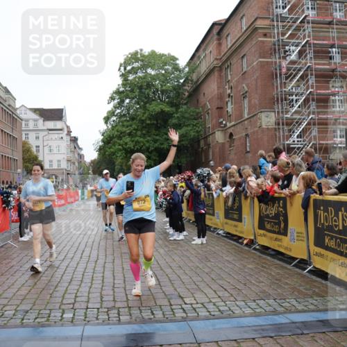 13.09.2026 - Kiel Lauf Yannick Fuchs http://msf.ph/oto/10434567 13.09.2026 09:48:12 Ziel 366, 872, 1047, 1227, 1713, 1976, 2656, 2671, 2970, 4219, 4467, 6242, 7070, 7247, 7481, 8080, 9755, 10200, 122, 218, 390, 466, 1713, 1743, 2241, 2755, 3735, 3812, 4011, 4103, 4225, 4288, 4365, 4400, 4460, 4479, 4710, 4952, 5215, 6078, 6809, 6942, 7258, 8096, 8833, 9528, 9694, 9697, 10823, 11396, 11654, 12007, 12099, 12167, 12393, 1493, 2943, 4350, 5185, 5518, 5825, 6464, 8455, 466, 3373, 4011, 4479, 4480, 5517, 6696, 7767, 8503, 8833, 9528, 10789 meine-sportfotos.de