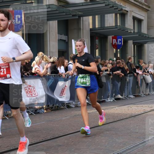 13.09.2026 - 21. swb-Marathon Bremen Strokosch-Dieckow http://msf.ph/oto/10434578 13.09.2026 13:13:22 Ziel 524, 683, 779, 1704, 1707, 1937, 2401, 2422, 2767, 2882, 3413, 5443, 6407, 6451, 7210, 7493, 7707, 8477, 8568, 8840, 8963, 9442, 9884, 13099, 280, 313, 621, 868, 987, 1207, 2130, 2360, 2498, 2962, 3566, 3625, 4582, 5345, 5769, 6038, 6349, 6394, 6407, 7874, 8197, 8291, 8419, 8464, 8568, 8963, 9092 meine-sportfotos.de