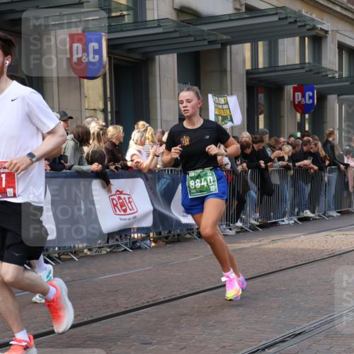 13.09.2026 - 21. swb-Marathon Bremen Strokosch-Dieckow http://msf.ph/oto/10434589 13.09.2026 13:13:22 Ziel 524, 683, 779, 1704, 1707, 1937, 2401, 2422, 2767, 2882, 3413, 5443, 6407, 6451, 7210, 7493, 7707, 8477, 8568, 8840, 8963, 9442, 9884, 13099, 280, 313, 621, 868, 987, 1207, 2130, 2360, 2498, 2962, 3566, 3625, 4582, 5345, 5769, 6038, 6349, 6394, 6407, 7874, 8197, 8291, 8419, 8464, 8568, 8963, 9092 meine-sportfotos.de