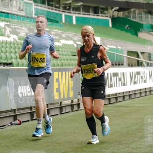13.09.2026 - 21. swb-Marathon Bremen Michael Burmester http://msf.ph/oto/10434641 13.09.2026 10:25:08 Laufen im Stadion 10143, 10312, 10328, 10336, 10337, 10342, 10346, 10358, 10456, 10520, 10592, 10593, 10618, 10632, 10742, 10775, 10816, 10861, 10972, 10988, 11019, 11020, 11042, 11088, 11108, 11143, 11201, 11265, 11312, 11373, 11375, 11426, 11442, 11447, 11468, 11527, 11607, 11615, 11628, 11630, 11632, 11704, 11758, 11779, 11826, 11895, 11903, 11948, 12144, 12246, 12281, 12406, 12426, 12442, 12468, 12469, 12477, 12525, 13520, 13566, 13580, 13585, 13586 meine-sportfotos.de