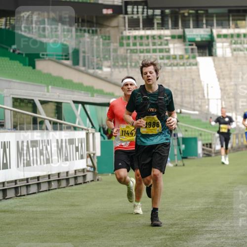 13.09.2026 - 21. swb-Marathon Bremen Michael Burmester http://msf.ph/oto/10434659 13.09.2026 10:25:09 Laufen im Stadion 10143, 10312, 10328, 10336, 10337, 10342, 10346, 10358, 10456, 10520, 10593, 10618, 10632, 10742, 10775, 10816, 10861, 10972, 10988, 11019, 11020, 11042, 11088, 11108, 11143, 11201, 11265, 11312, 11373, 11375, 11426, 11442, 11447, 11468, 11527, 11607, 11615, 11628, 11630, 11632, 11704, 11758, 11779, 11826, 11895, 11903, 11948, 12144, 12246, 12281, 12406, 12426, 12442, 12468, 12469, 12477, 12525, 13520, 13566, 13580, 13585, 13586 meine-sportfotos.de