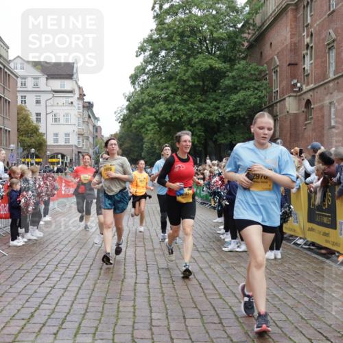 13.09.2026 - Kiel Lauf Yannick Fuchs http://msf.ph/oto/10434682 13.09.2026 09:48:17 Ziel 872, 1047, 1976, 2656, 2671, 2970, 4219, 5185, 5825, 6464, 7070, 7247, 7481, 8080, 9755, 10200, 11954, 122, 218, 366, 390, 1227, 1713, 1743, 2241, 2755, 3735, 3812, 4103, 4225, 4288, 4365, 4400, 4460, 4467, 4710, 5215, 6078, 6242, 6809, 6942, 7258, 8096, 9694, 9697, 10823, 11396, 11654, 12007, 12099, 12167, 12393, 467, 1493, 1731, 2676, 2943, 4350, 5518, 8455, 10729, 390, 466, 3373, 4011, 4400, 4479, 4952, 7767, 8833, 9528, 9697 meine-sportfotos.de