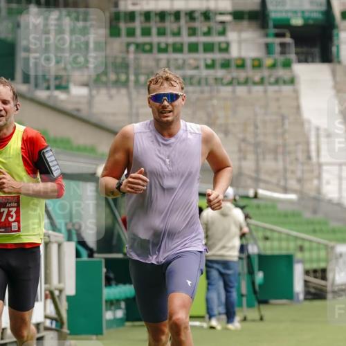 13.09.2026 - 21. swb-Marathon Bremen Michael Burmester http://msf.ph/oto/10434737 13.09.2026 12:36:54 Laufen im Stadion 365, 466, 658, 850, 1090, 1288, 1385, 1485, 1550, 1583, 1754, 1993, 2073, 2585, 3617, 4232, 7244, 7692, 7768, 8075, 8729, 13033, 299, 482, 525, 919, 1212, 1606, 1629, 2072, 5428, 7741 meine-sportfotos.de