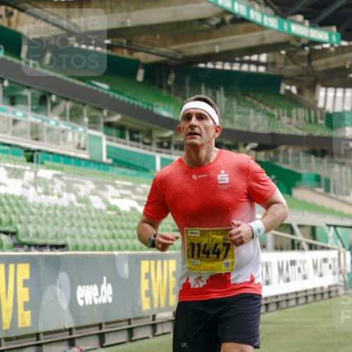 13.09.2026 - 21. swb-Marathon Bremen Michael Burmester http://msf.ph/oto/10434798 13.09.2026 10:25:14 Laufen im Stadion 10143, 10312, 10328, 10336, 10337, 10342, 10346, 10358, 10398, 10456, 10520, 10593, 10618, 10632, 10742, 10775, 10806, 10816, 10861, 10972, 10987, 10988, 11019, 11020, 11042, 11088, 11108, 11143, 11201, 11265, 11312, 11375, 11442, 11447, 11468, 11527, 11607, 11615, 11628, 11630, 11632, 11704, 11758, 11779, 11826, 11895, 11903, 11948, 12246, 12281, 12406, 12426, 12442, 12468, 12469, 12477, 12525, 13520, 13566, 13580, 13585, 13586 meine-sportfotos.de