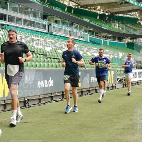 13.09.2026 - 21. swb-Marathon Bremen Michael Burmester http://msf.ph/oto/10434865 13.09.2026 13:05:18 Laufen im Stadion 178, 209, 217, 244, 323, 394, 534, 536, 565, 647, 784, 891, 900, 1073, 1239, 1243, 1274, 1307, 1308, 1343, 1373, 1380, 1456, 1479, 1533, 1581, 1627, 1653, 1656, 1687, 1780, 1914, 1932, 1941, 2023, 2076, 2089, 2126, 2241, 2244, 2265, 2301, 2310, 2369, 2393, 2430, 2452, 2464, 2602, 2723, 2742, 2764, 2851, 2867, 2872, 2891, 2910, 2919, 2957, 2959, 2985, 3028, 3030, 3115, 3217, 3278, 3320, 3343, 3419, 3425, 3444, 3454, 3485, 3521, 3796, 3909, 242 meine-sportfotos.de