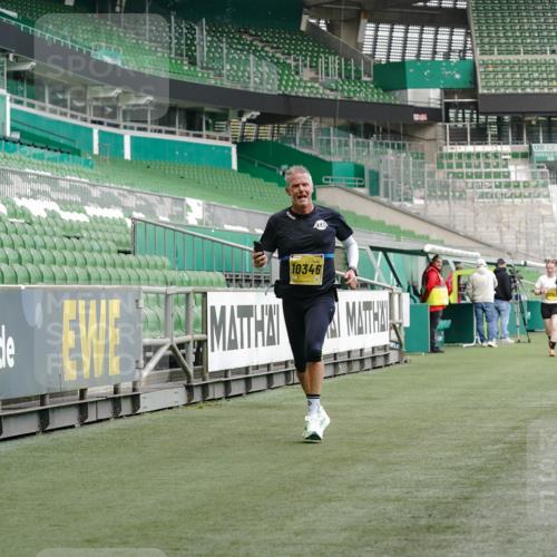 13.09.2026 - 21. swb-Marathon Bremen Michael Burmester http://msf.ph/oto/10434879 13.09.2026 10:25:22 Laufen im Stadion 10143, 10228, 10312, 10328, 10336, 10337, 10342, 10346, 10358, 10398, 10454, 10456, 10593, 10618, 10632, 10742, 10775, 10806, 10816, 10861, 10972, 10987, 10988, 11019, 11020, 11042, 11088, 11108, 11143, 11187, 11201, 11265, 11312, 11375, 11442, 11447, 11468, 11527, 11607, 11615, 11628, 11630, 11632, 11704, 11758, 11779, 11826, 11895, 11948, 12246, 12281, 12406, 12426, 12442, 12468, 12469, 12477, 12525, 13520, 13585, 13586 meine-sportfotos.de