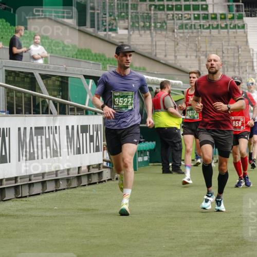 13.09.2026 - 21. swb-Marathon Bremen Michael Burmester http://msf.ph/oto/10434881 13.09.2026 12:37:12 Laufen im Stadion 365, 466, 658, 850, 1090, 1288, 1385, 1485, 1583, 1604, 1754, 1993, 2073, 2585, 3617, 7244, 7692, 7768, 8075, 8081, 8729, 13033, 299, 525, 919, 1089, 1212, 1606, 1629, 2072, 5428, 7741 meine-sportfotos.de
