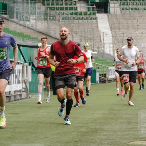 13.09.2026 - 21. swb-Marathon Bremen Michael Burmester http://msf.ph/oto/10434906 13.09.2026 12:37:14 Laufen im Stadion 365, 466, 658, 850, 1090, 1288, 1385, 1485, 1583, 1604, 1754, 1993, 2073, 2585, 3617, 7244, 7768, 8075, 8081, 8729, 13033, 250, 272, 299, 525, 919, 1089, 1212, 1606, 2072, 5428, 7741 meine-sportfotos.de