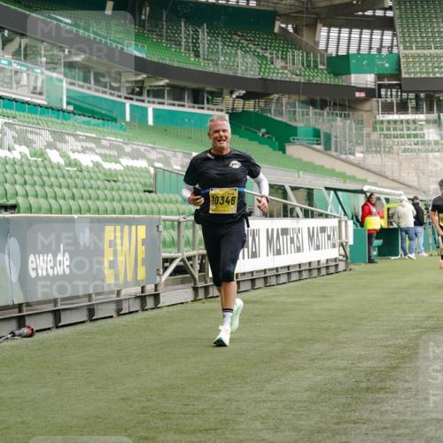 13.09.2026 - 21. swb-Marathon Bremen Michael Burmester http://msf.ph/oto/10434917 13.09.2026 10:25:23 Laufen im Stadion 10143, 10228, 10312, 10328, 10336, 10337, 10342, 10346, 10358, 10398, 10447, 10454, 10456, 10593, 10618, 10632, 10742, 10775, 10806, 10816, 10861, 10972, 10987, 10988, 11019, 11020, 11088, 11108, 11143, 11187, 11201, 11265, 11312, 11375, 11442, 11447, 11468, 11527, 11607, 11615, 11628, 11630, 11632, 11704, 11758, 11779, 11826, 11895, 11948, 12246, 12281, 12406, 12426, 12442, 12468, 12469, 12477, 12525, 13520, 13585, 13586 meine-sportfotos.de